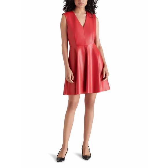 STEVE MADDEN Dresses & Skirts - NEW STEVE MADDEN pennie dress in dark red